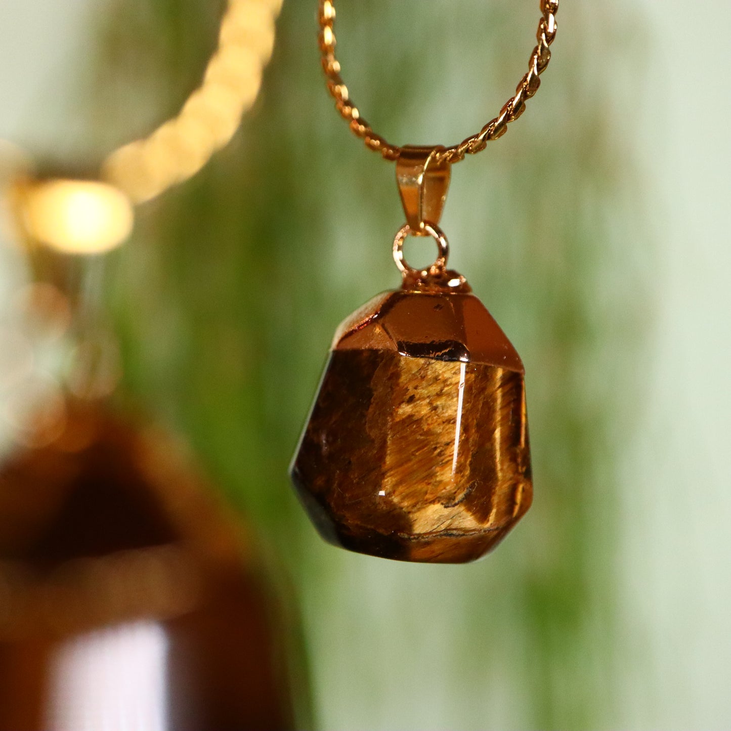 tijgeroog hanger goud metaal