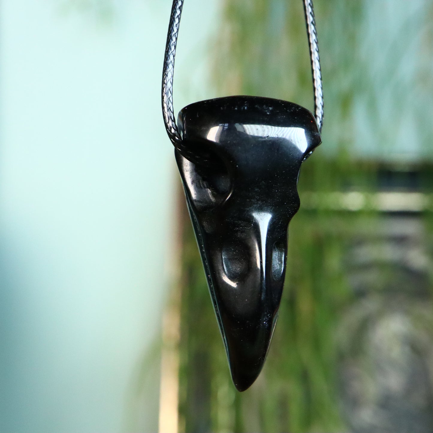 raven schedel / hanger Obsidiaan