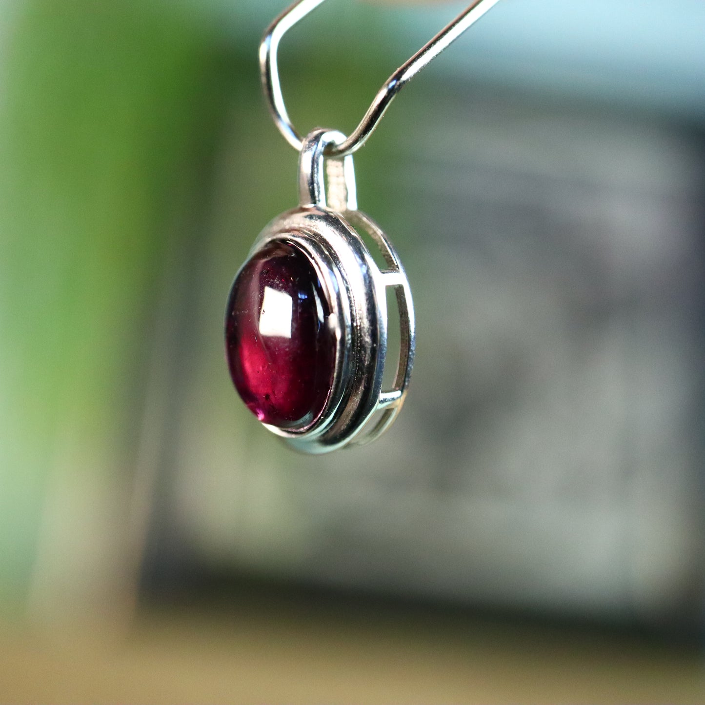 Paarse Granaat hanger 925 zilver