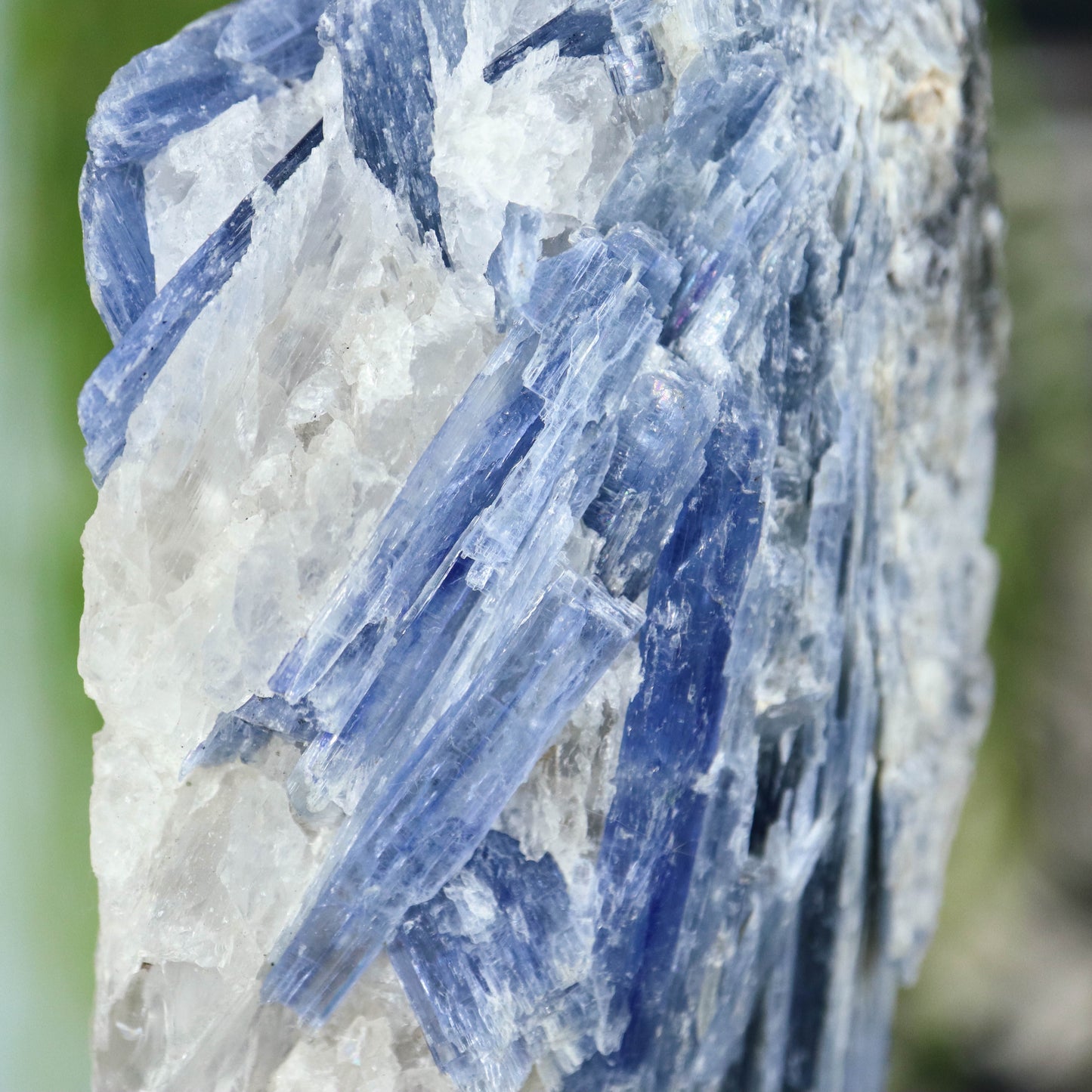 Blauwe Kyaniet